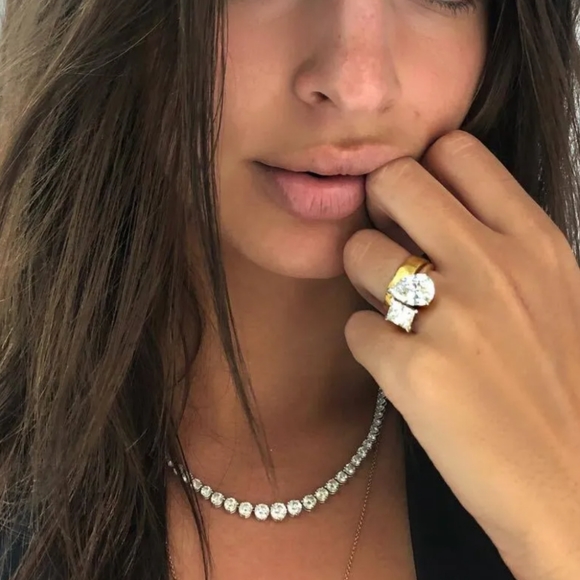 Toi Et Moi Ring Princess & Pear Cut Cubic Zirconia With Velvet Jewelry Box - Picture 5 of 17